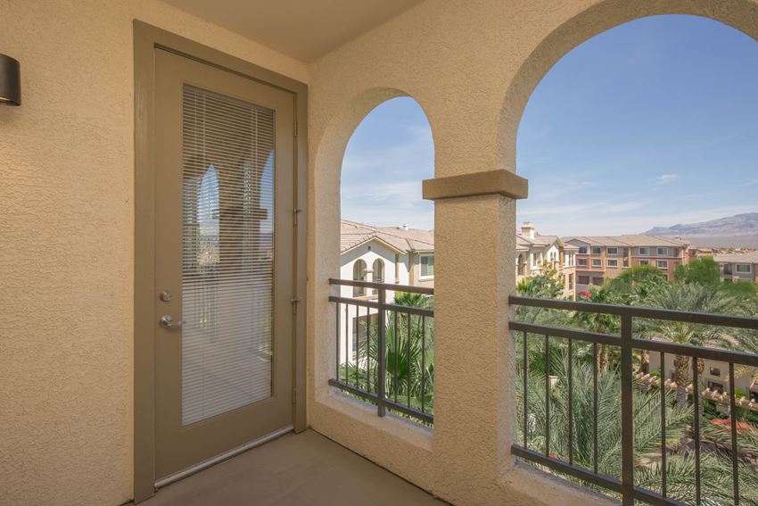 Loreto & Palacio By Picerne Apartments, 7545 Oso Blanca Road, Las Vegas